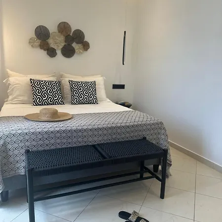 Christine Apartment