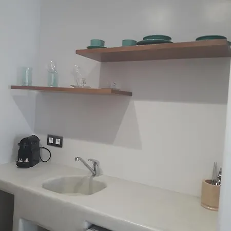 Christine Apartment