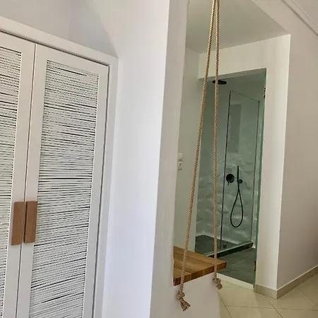 Christine Apartment *