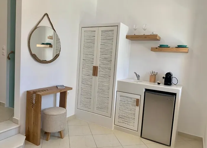 克里斯蒂娜公寓 *